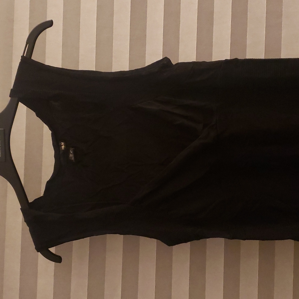 V neck little black dress